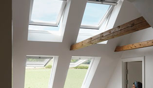 VELUX Dachfenster<br><span>© 2001, 2012 VELUX Gruppe</span>